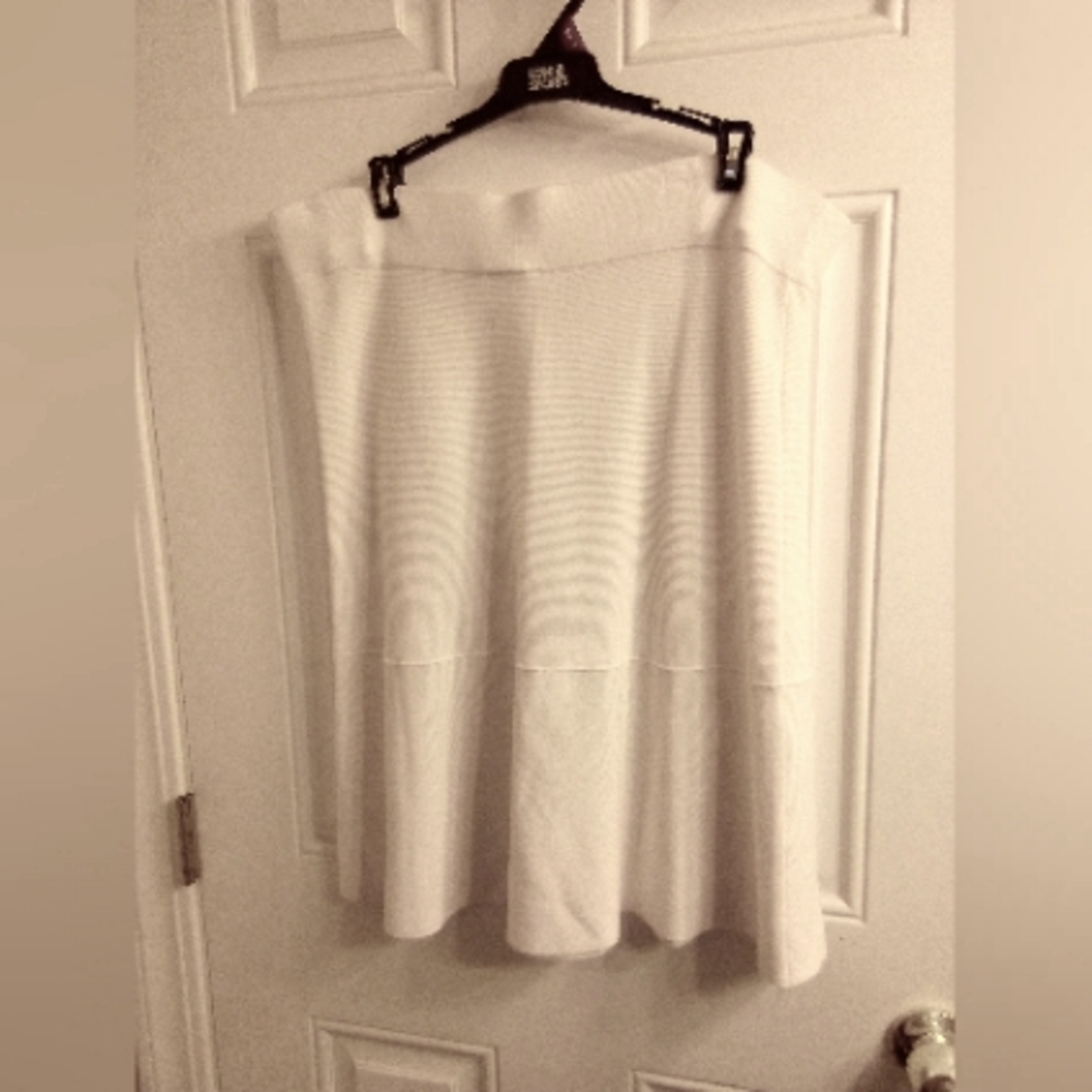 New White Knit Skirt Loft Outlet Women size XL